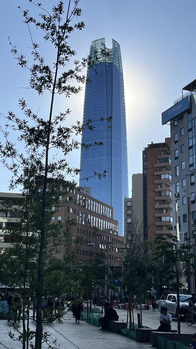 A regular spring evening in Santiago