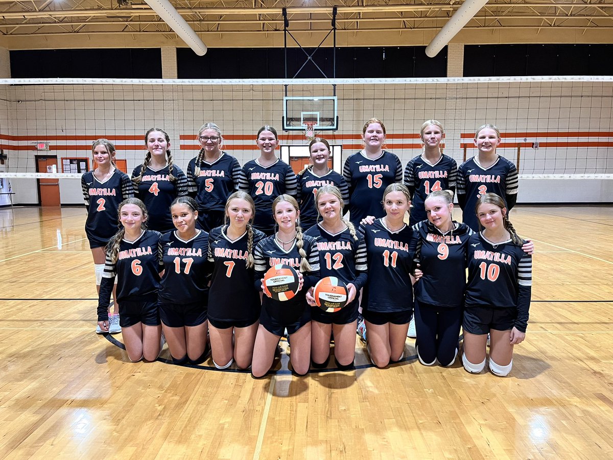 aewhite01's tweet photo. @UMSLake Volleyball won and moved to 11-0, heading to the championship game on Tuesday!  Way to go, Tigers!!! https://t.co/lP4d5oNl37