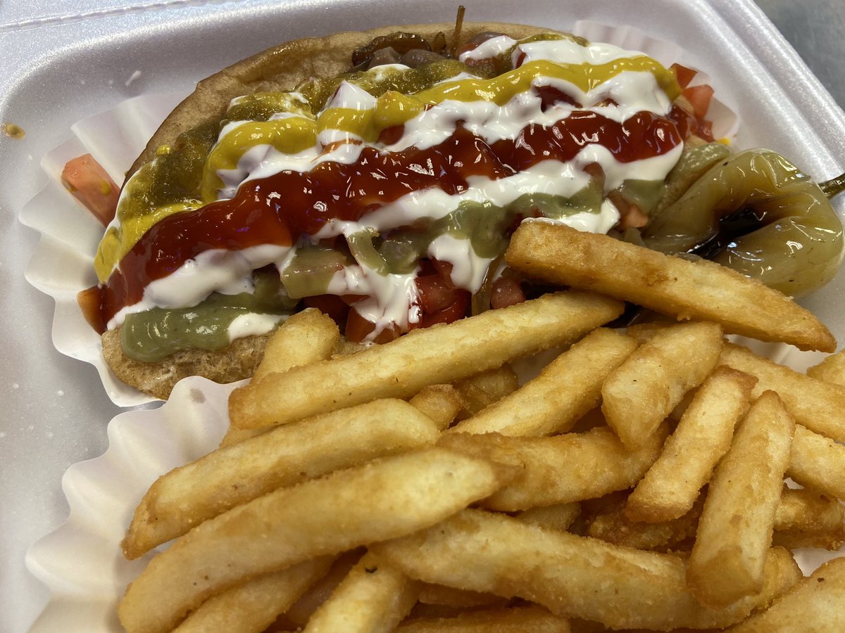 Chicago Tafia ๐ด๓ ง๓ ข๓ ท๓ ฌ๓ ณ๓ ฟ ๐ช๐บ ๐บ๐ธ (@chicagotafia) on Twitter photo The Chicago hot dog is a well balanced work of absolute art.
We can talk about New York vs. Chicago style, as they are equals. Detroit has great dogs. Kansas City, Seattle, fine.
Arizona, what the serious fuck is this monstrosity? Why would you do this?
<a href="/Chicago_History/">Chicago History โข๏ธ</a> The Chicago hot dog is a well balanced work of absolute art.
We can talk about New York vs. Chicago style, as they are equals. Detroit has great dogs. Kansas City, Seattle, fine.
Arizona, what the serious fuck is this monstrosity? Why would you do this?
<a href="/Chicago_History/">Chicago History โข๏ธ</a>