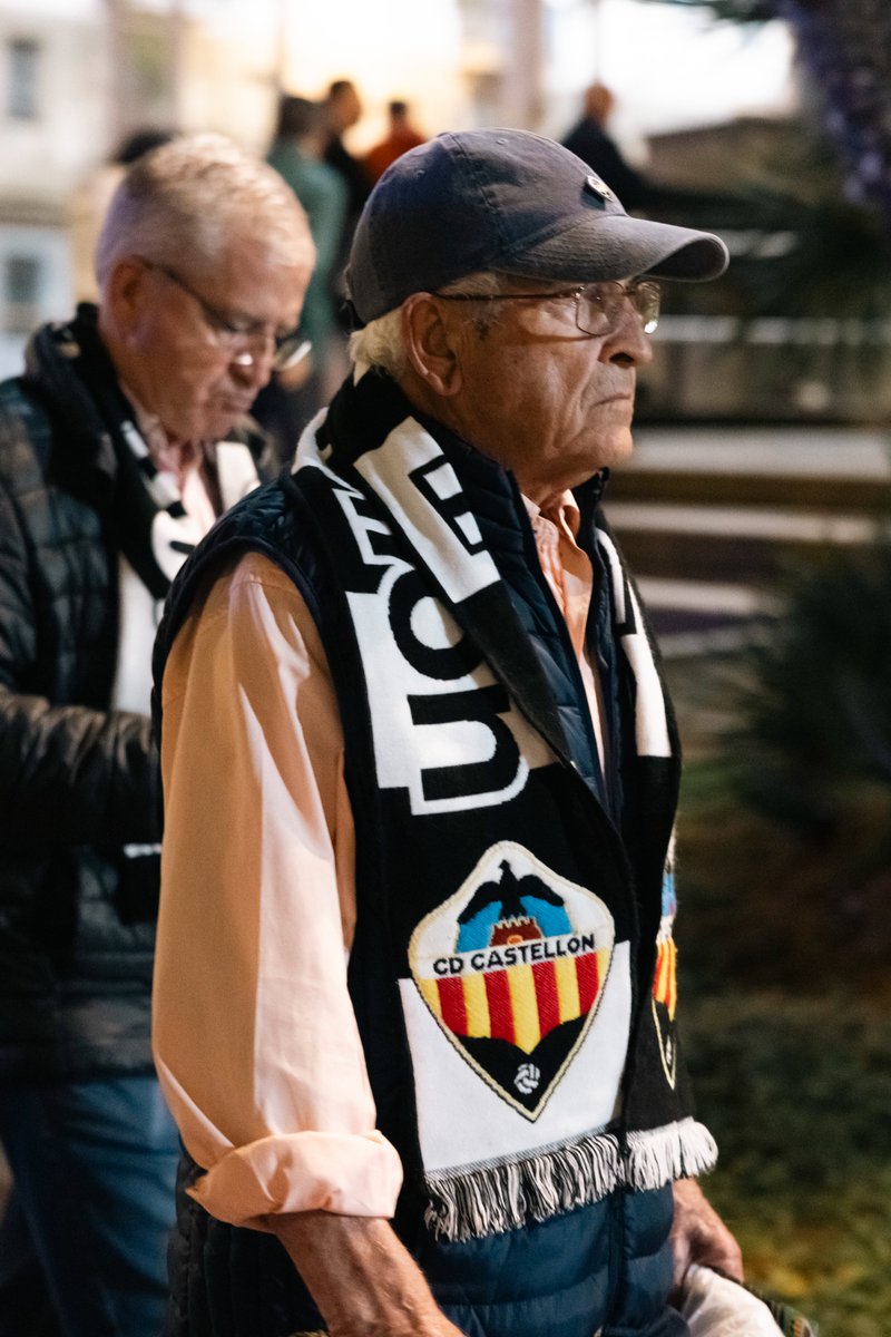 CDCastellon's tweet image. Dies de futbol 🤍🖤

#PPO👂