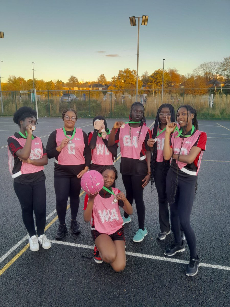 On Tuesday we held the U14 Sandwell School’s Netball Tournament 🏐

Out of the 13 teams, our girls came in 3rd place! 

Well done to all girls who represented the school! 👏