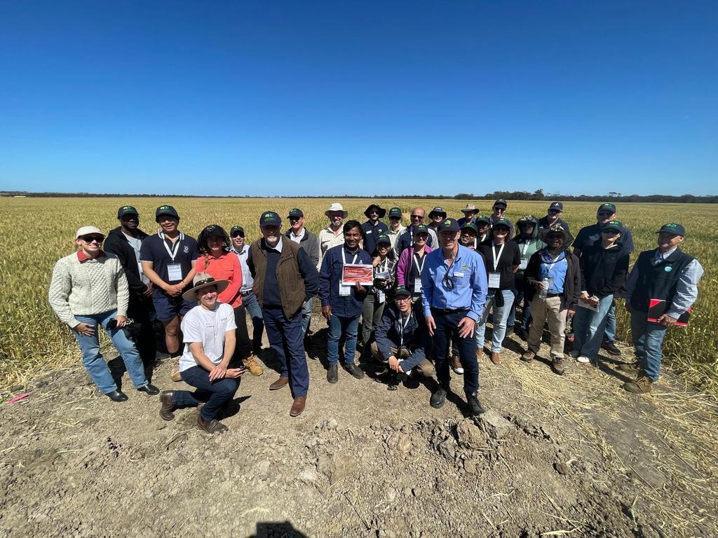 Field trip #3 at  <a href="/theGRDC/">GRDC</a>
@DPIRDWA  Gaus Azam re-engineered soil site #Agronomy24