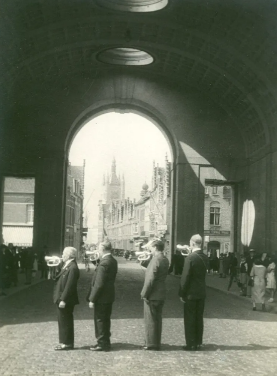 An early photo of the Last Post buglers under the Menin Gate, late 1920s maybe early 1930s.  Find out more in our latest podcast, "The Ghosts of Menin" - out this Sunday #ww1