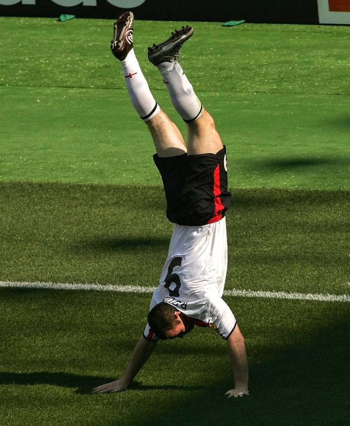 Wachezaji wa hivi ni adimu kupatikana katika timu za Afrika kwa nini.😁👇