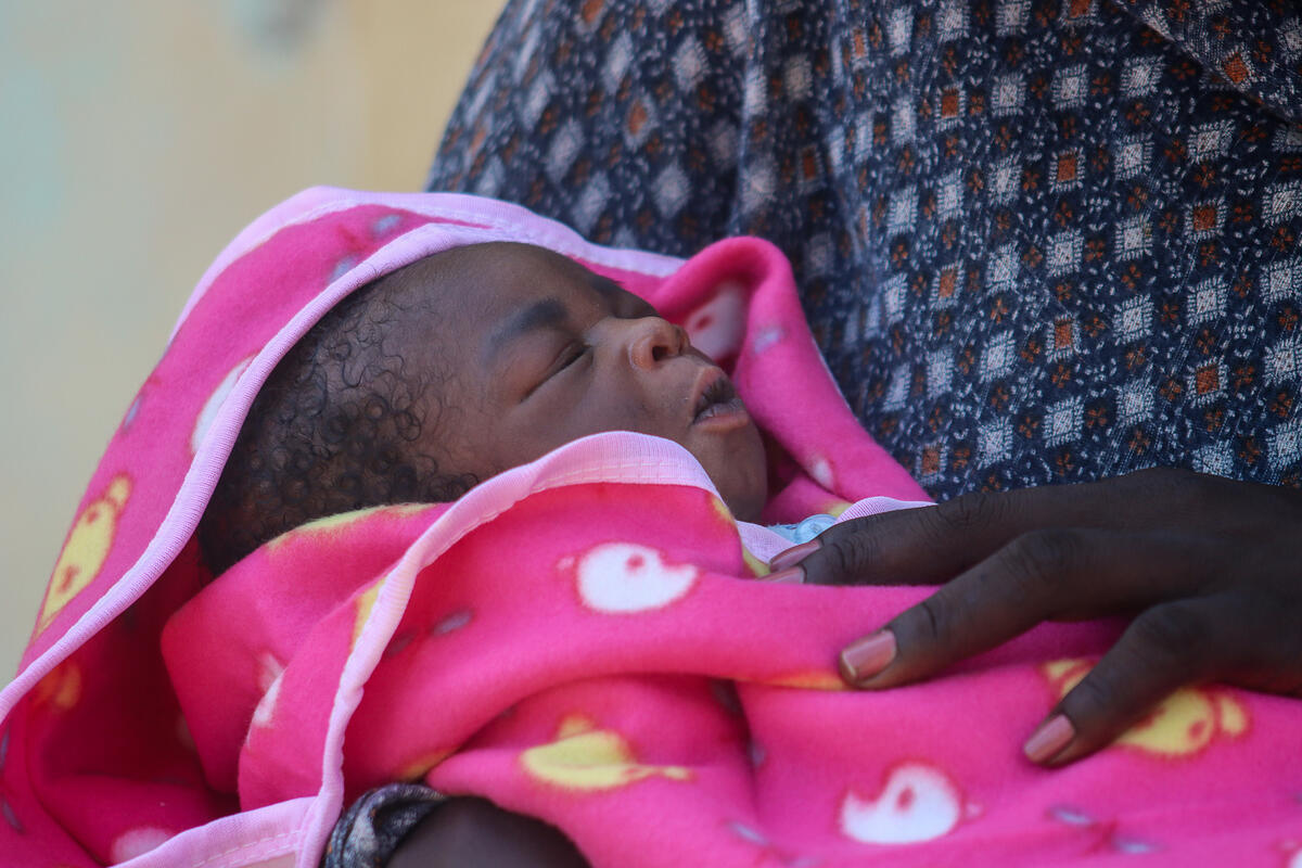Save the Children Deutschland (@savechildrende) on Twitter photo PRESSEMITTEILUNG: In neun von 18 Bundesstaaten im #Sudan stehen Menschen am Rande einer Hungersnot. „Kinder im Sudan überleben Bombenangriffe, nur um dann Gefahr zu laufen, an Hunger und Krankheiten zu sterben.“ – <a href="/SC_inSudan/">Save the Children In Sudan</a>
➡️savethechildren.de/fileadmin/user… PRESSEMITTEILUNG: In neun von 18 Bundesstaaten im #Sudan stehen Menschen am Rande einer Hungersnot. „Kinder im Sudan überleben Bombenangriffe, nur um dann Gefahr zu laufen, an Hunger und Krankheiten zu sterben.“ – <a href="/SC_inSudan/">Save the Children In Sudan</a>
➡️savethechildren.de/fileadmin/user…