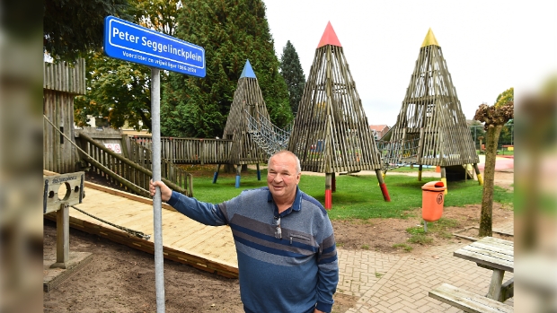 Speeltuin krijgt Peter Seggelinckplein: 'Ik had de 40 jaar graag volgemaakt'  -  doetinchemsvizier.nl/l/499578