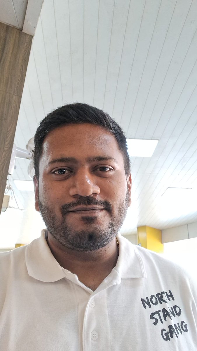 Images from <a href="/TheGhyGuy/">Ron</a>, <a href="/sehwagism/">Kaustubh Barve</a> and <a href="/cricxpert45/">Vineet Gharge</a> who are at the venue 

Come join us and our friends from <a href="/NorthStandGang/">North Stand Gang - Wankhede</a> for the game today. We can be spotted along the straight View always for a home test :-) 

#TeamStraightView 
#IndvNZ 
#PuneTest