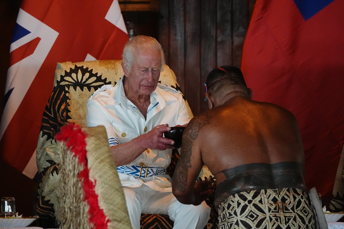 UKinSamoa's tweet photo. It was incredibly special to attend an ‘ava welcome ceremony at the National University of Samoa. https://t.co/xNFhhlt8zi