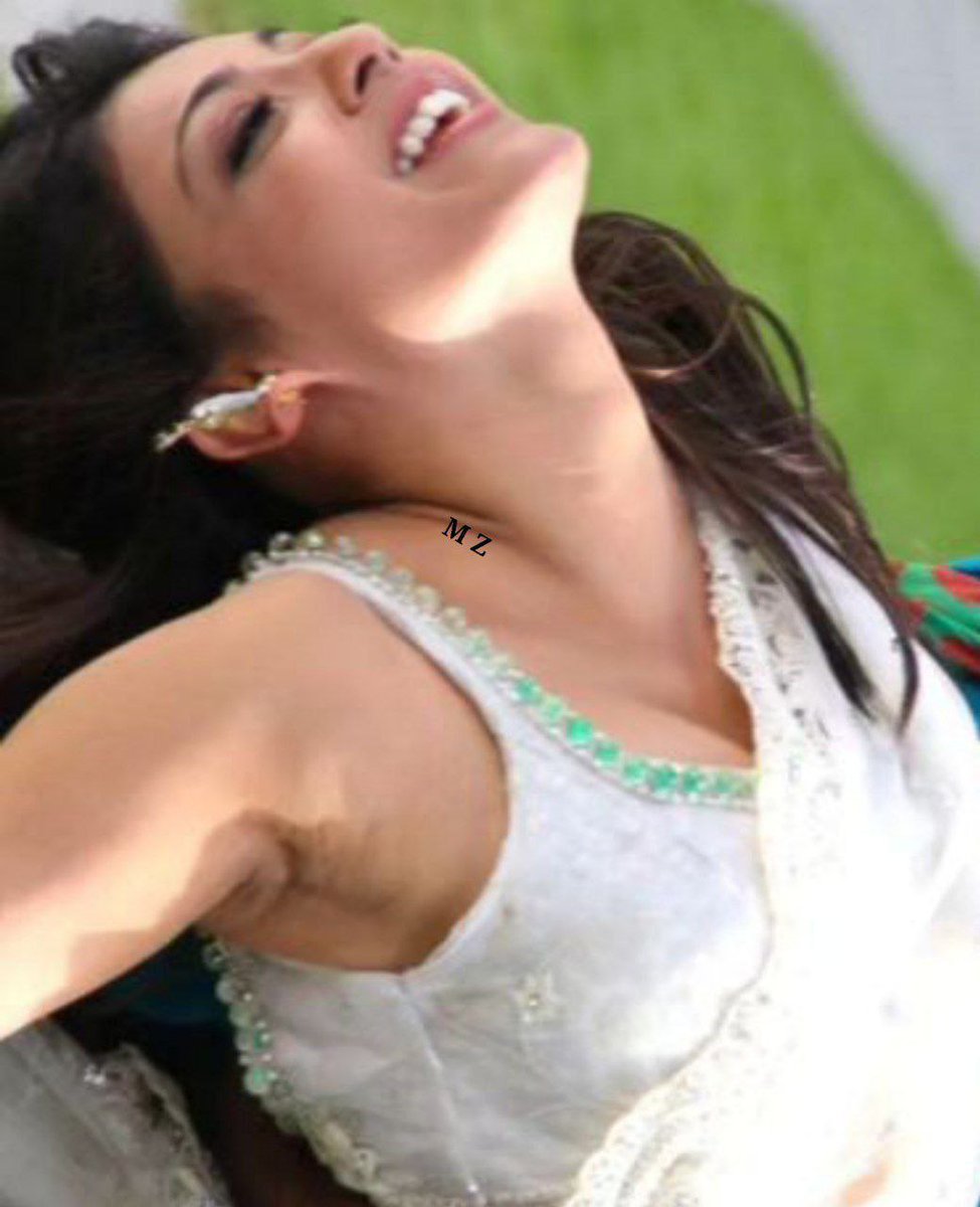 Thalapa16321147's tweet photo. Kajal Neck >>> 😘 
#KajalAggarwal https://t.co/tb7iNlkBcv