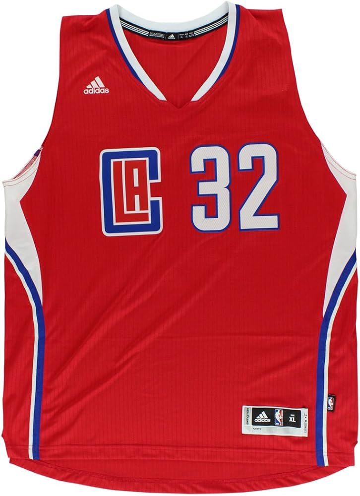 NotCatPictures's tweet photo. cheers to the guy wearing this jersey https://t.co/QySHuYNenm