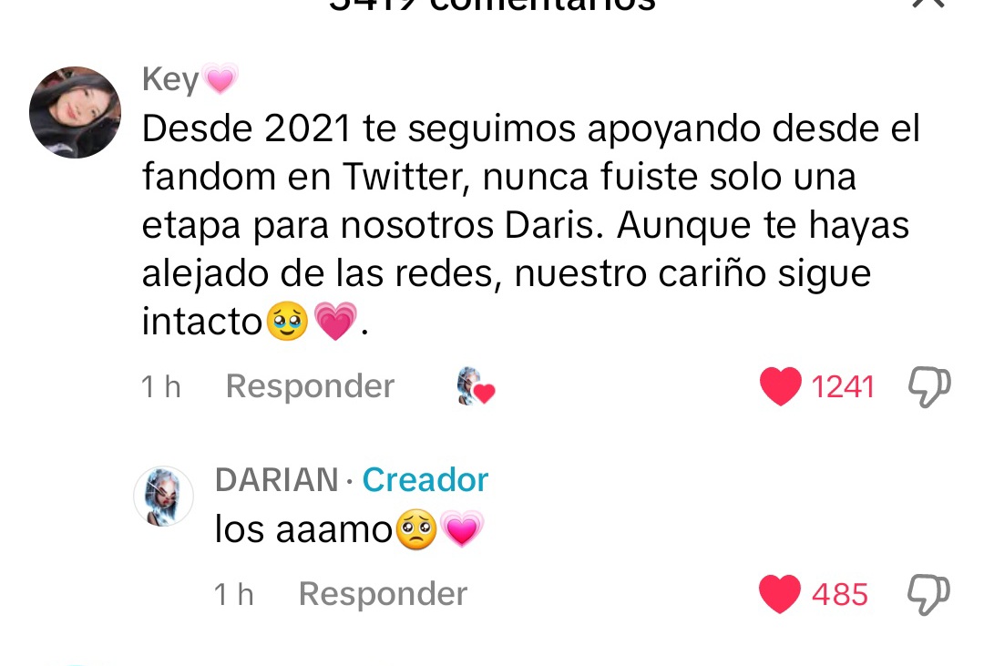 teamdarianrojas's tweet photo. Quién le dejo este hermoso comentario a darian,si somos 😭 https://t.co/F1nCVMWrAn