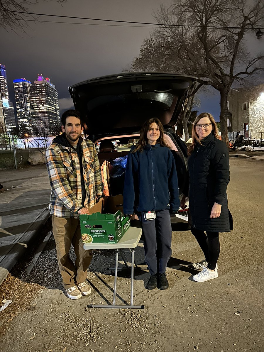 We were out tonight handing out clothing and treats.  But the need for warmer clothing is much needed.  If you have jackets, coats or hoodies please send us a dm.  You can also donate so we can purchase hand warmers gofundme.com/f/time-for-kin…