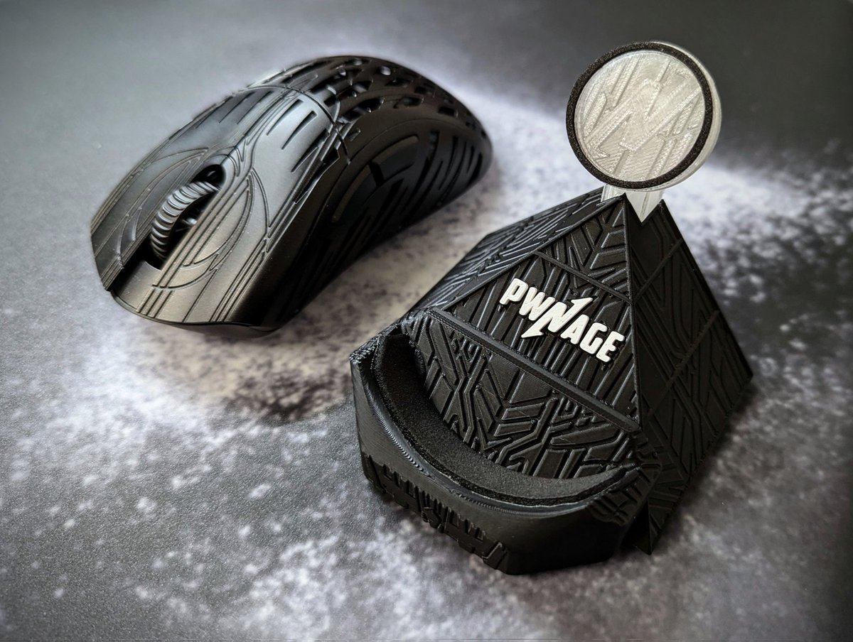 ILL_creations's tweet image. Daaaa Pyramid #pwnage