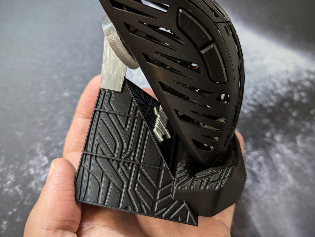 ILL_creations's tweet image. Daaaa Pyramid #pwnage