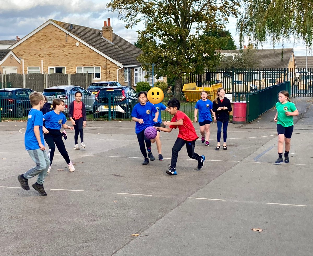 Mrs Earnshaw tweet media