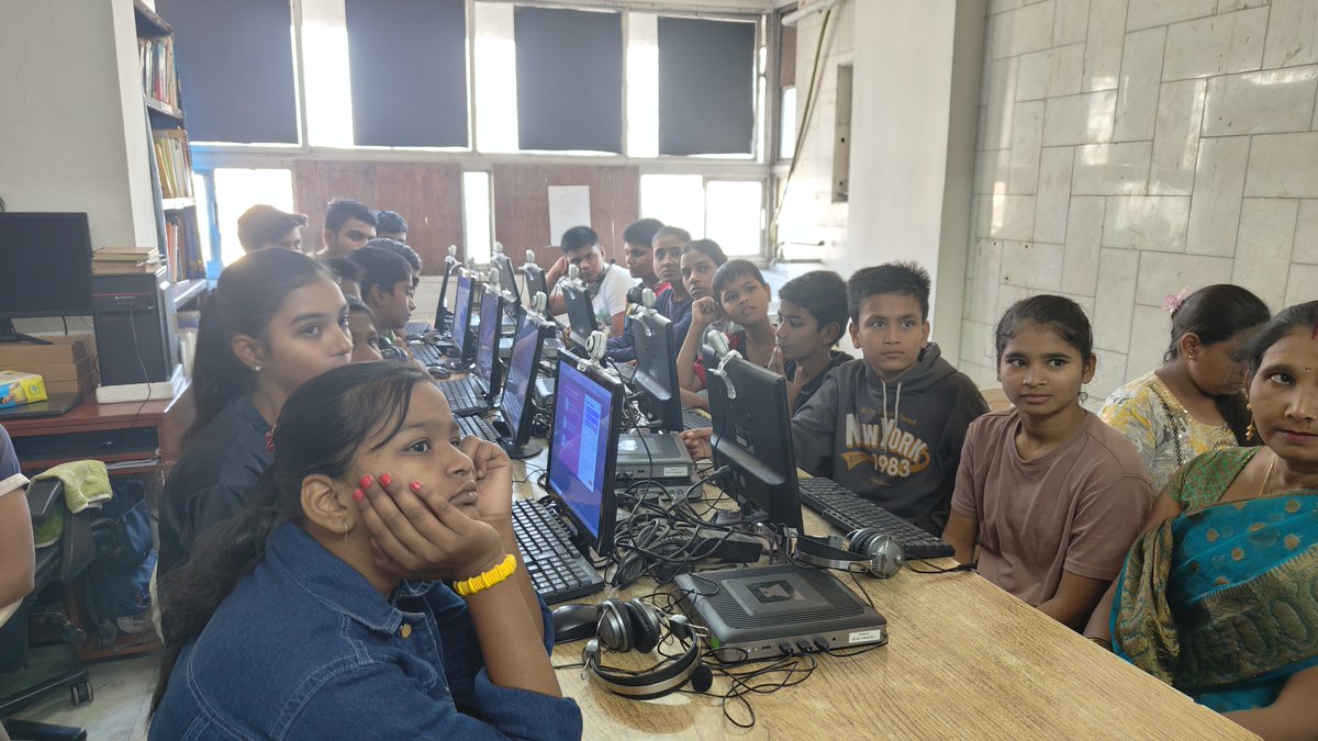 lfp_Tardeo's tweet image. Leveling up our tech skills one keystroke at a time! 💻✨ Who knew learning could be this fun? 

#StudentLife #TechWizards
@apnipathshala_
#narayanchandratrust
#LearnFromPeers
@Saipujariprasad