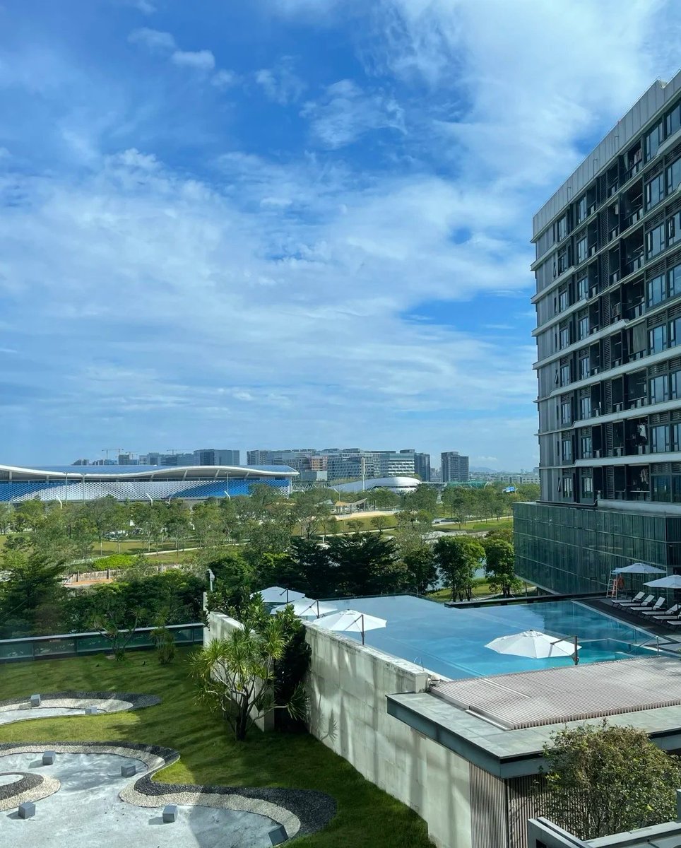 周末国展皇冠假日，有偶遇的吗