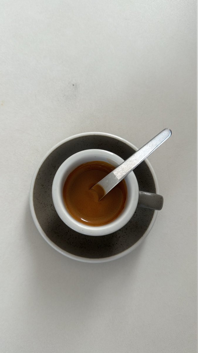 مواجه الدنيا .. ولوعات الايام
يبي لها عزم و صبر و espresso