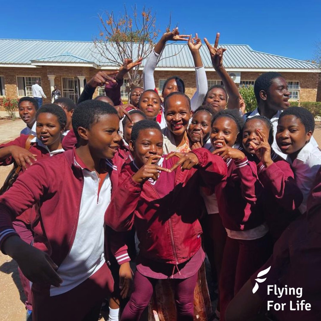 FlyingforLife1's tweet image. #WorldTeachersDay 🚩
We honour you. One of the most important &amp;amp; influential positions to uphold in society. To all the teachers out there who work hard to uplift &amp;amp; guide our children! Wishing you a crown of blessings!
#FlyingForLife #HelpHopeHealing
#TeachersDay2024