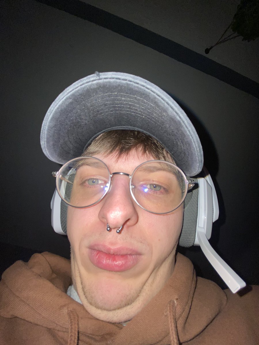 so who’s gonna invite me to bo6 when they do the NZ trick bo6 early