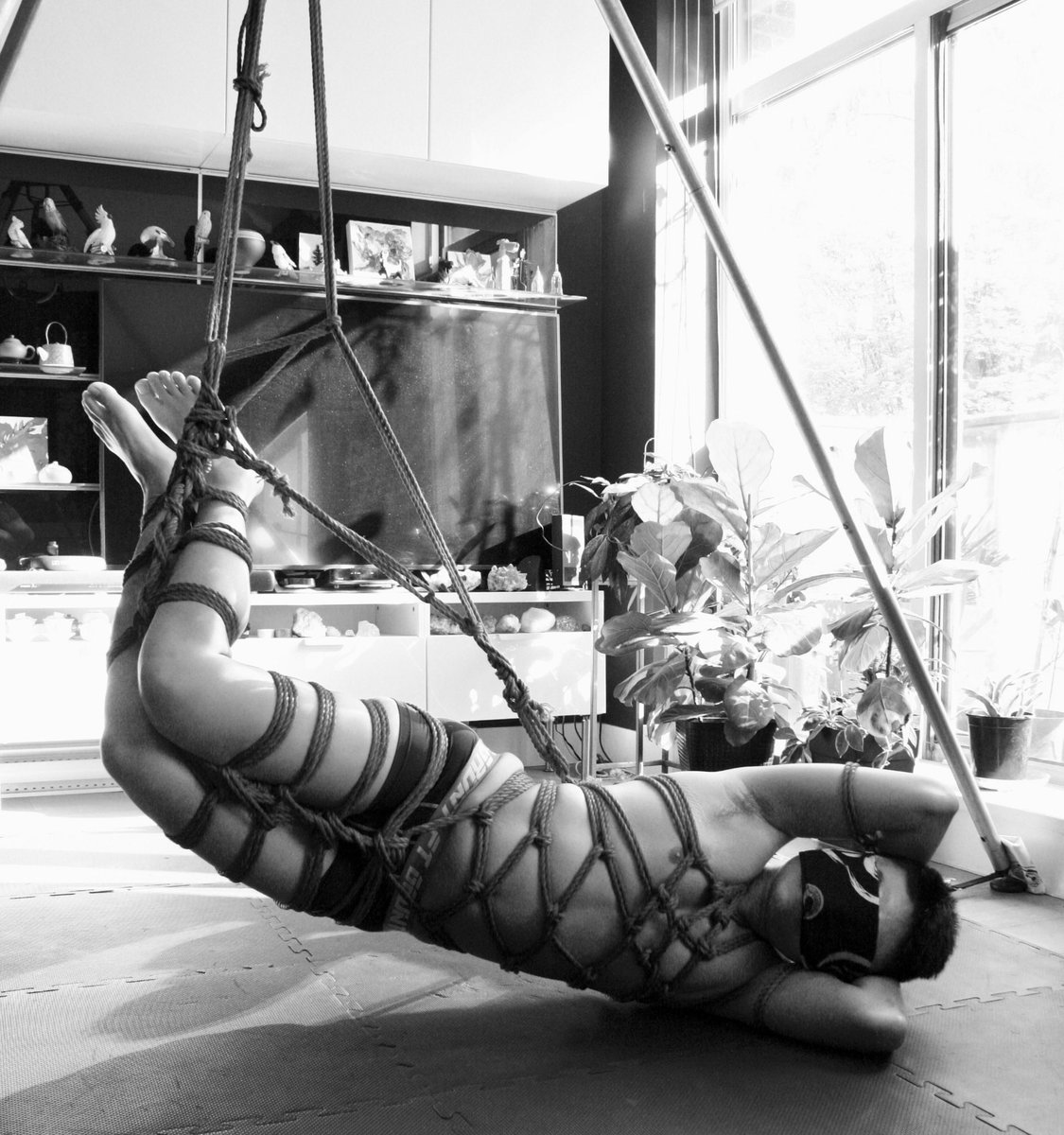 MenTyingMenVan's tweet photo. A Wednesday to be spent with a friend with ropes.

#shibari #mentyingmen #mentyingmeninVancouver https://t.co/VmD0vZ4yPS