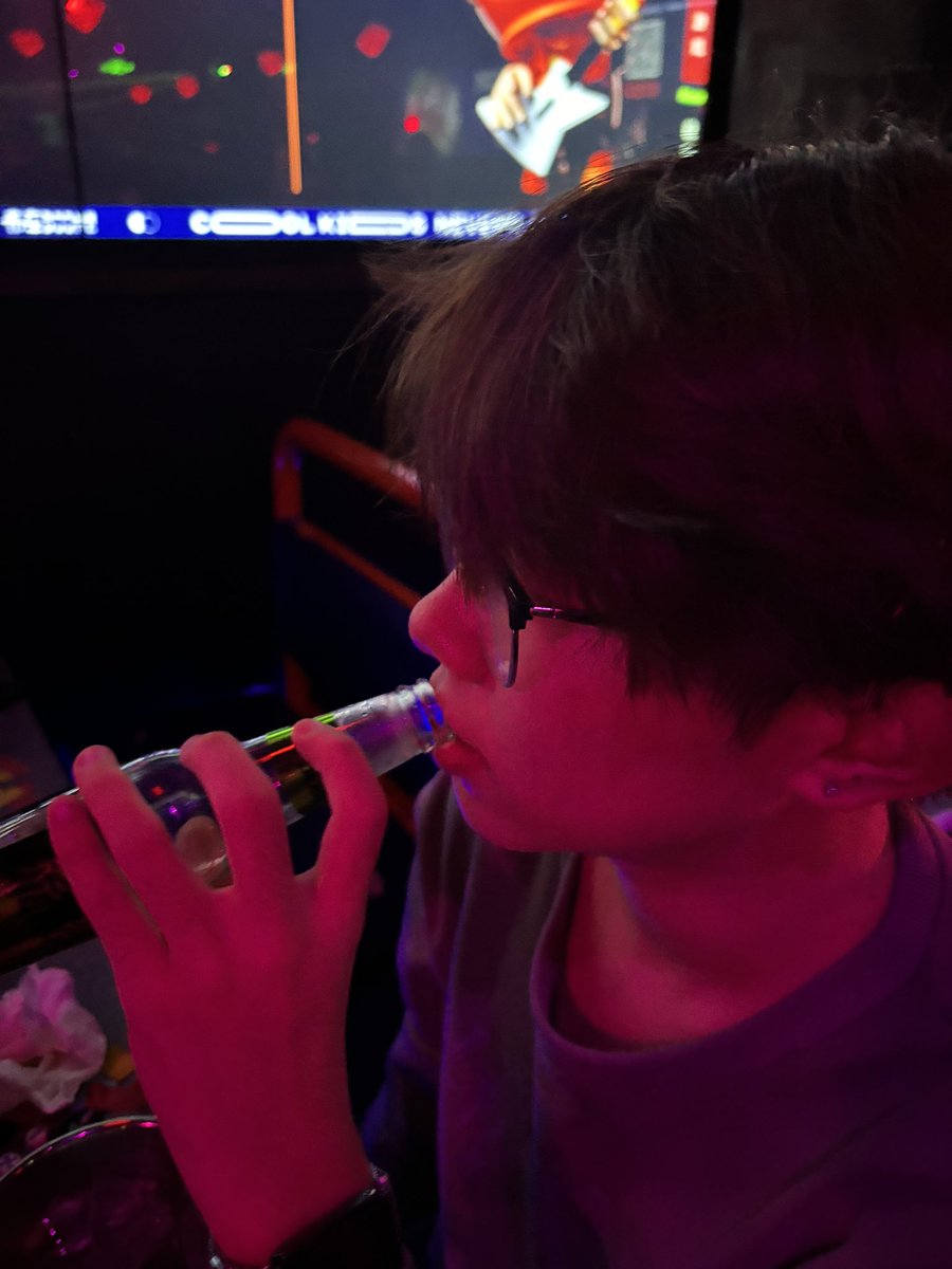 Znan1069's tweet photo. 好久没更啦哈哈哈 https://t.co/1KzqzXrkMj