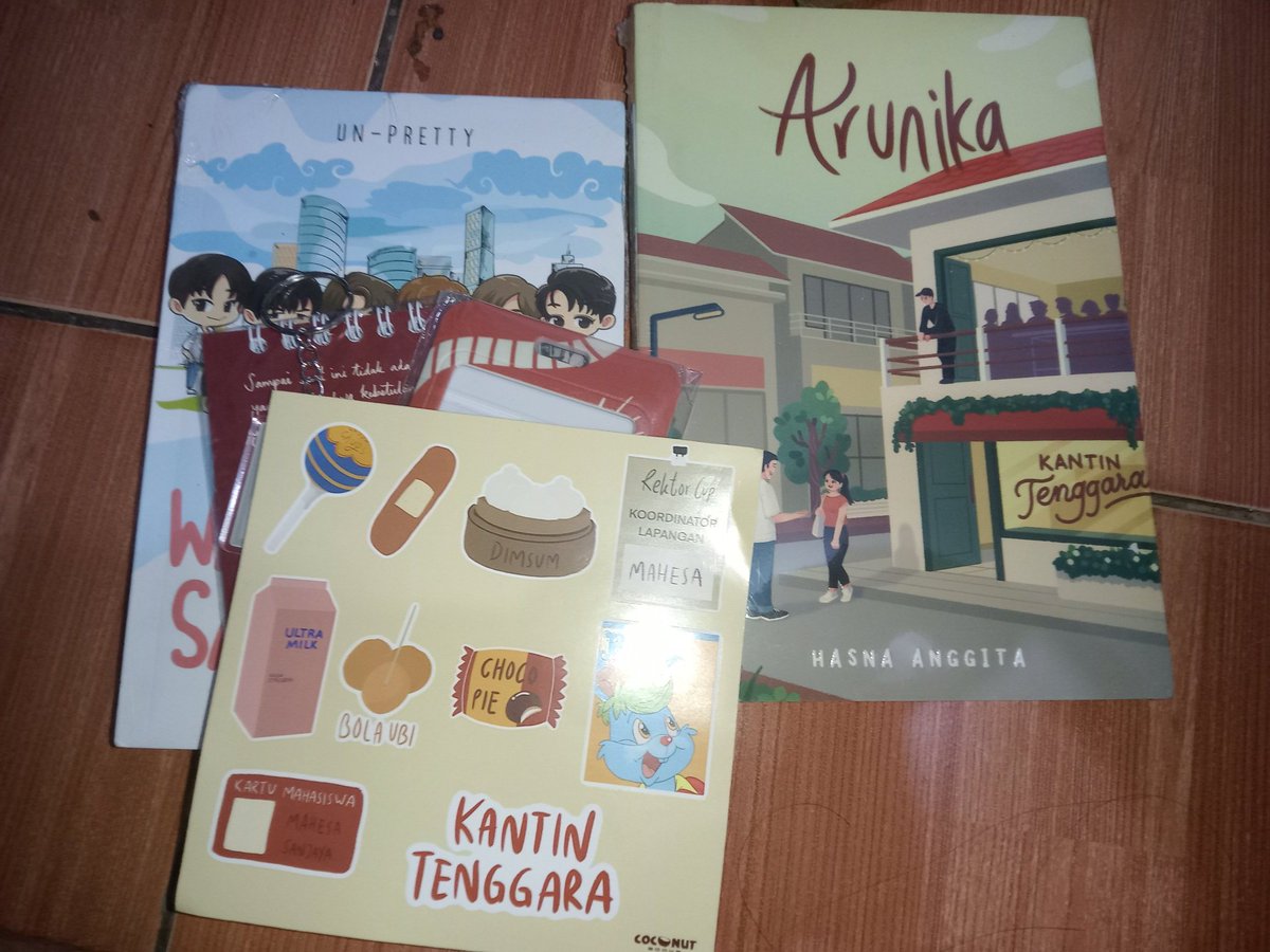 <a href="/namericoffee_/">𝐍𝐀𝐍𝐀.</a> KAK NANAAA, MAHESA UDAH SAMPEEE😭😭😭 Aku bahkan gatau kalau ternyata udah dikirim, tbtb dateng aja kerumah😭😭😭 HUHUHU THANK YOU SO MUCHHHH. freebiesnya LUCU BGT dan gak nyangka malah dapet 1 free book juga???? HUHUHU THANK UUU <a href="/coconutbooks_/">minco</a>