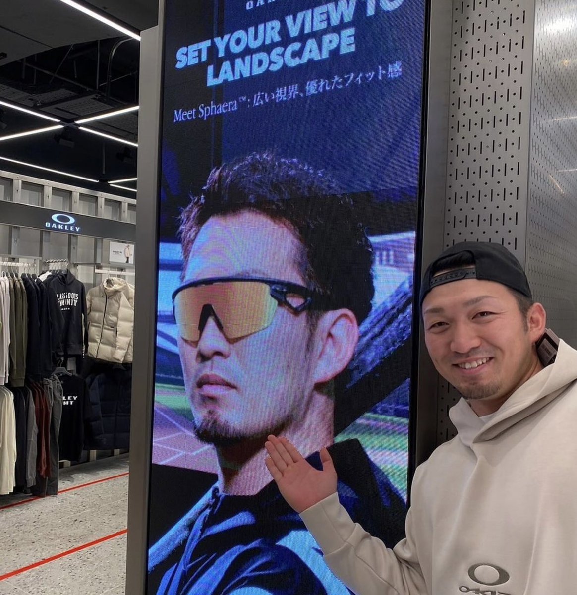 鈴木　健誠 先日オークリーストアー渋谷店に行ってきました！ 初めて東京の