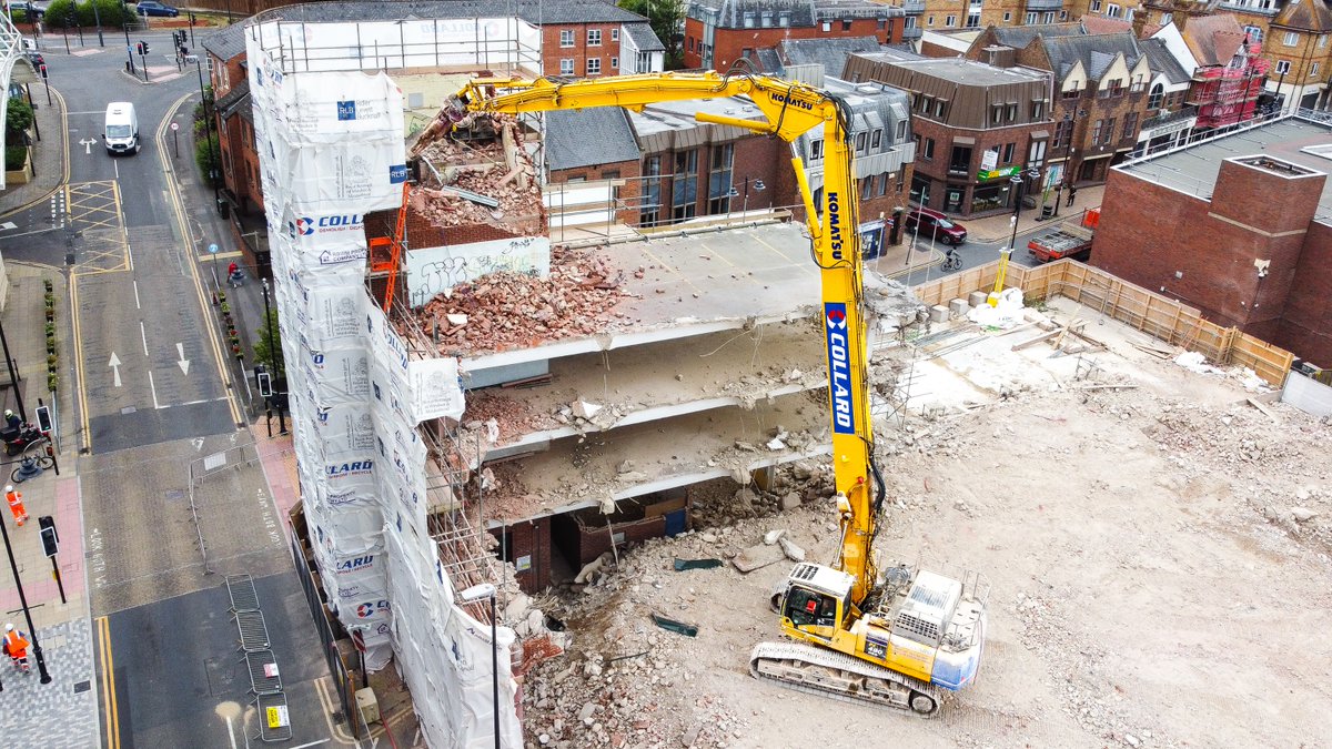 collardgroupltd's tweet image. Our #demolition and #enabling division has completed works at a multi-storey car park in Maidenhead. This included the demolition of the nine-storey, concrete framed car park, and adjoining retail units, down to ground level.
