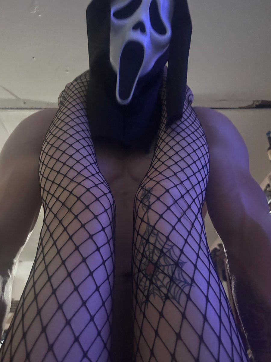 SubmissivHarlee's tweet photo. Ghostface found his next victim and decided instead of slashing the schoolgirl he was going to fuck her😈 https://t.co/gUtGbka72B or cashapp $submissiveharleenq #sexworker #fansly #ghostfacexxx https://t.co/LueMu31TVC