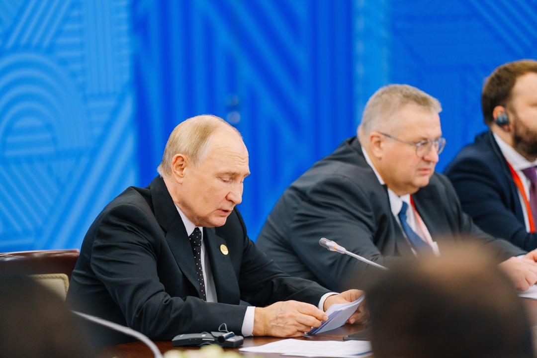 AbiyAhmedAli's tweet photo. My appreciation to President Vladimir Putin for our in-depth discussions during our bilateral meeting. Anchored in our historic ties, the bilateral relations between our two countries continues to grow. In addition, our common BRICS platform allows us to engage for broader economic cooperation.