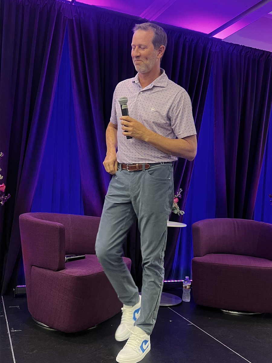 Maria Ansalmar tweet media