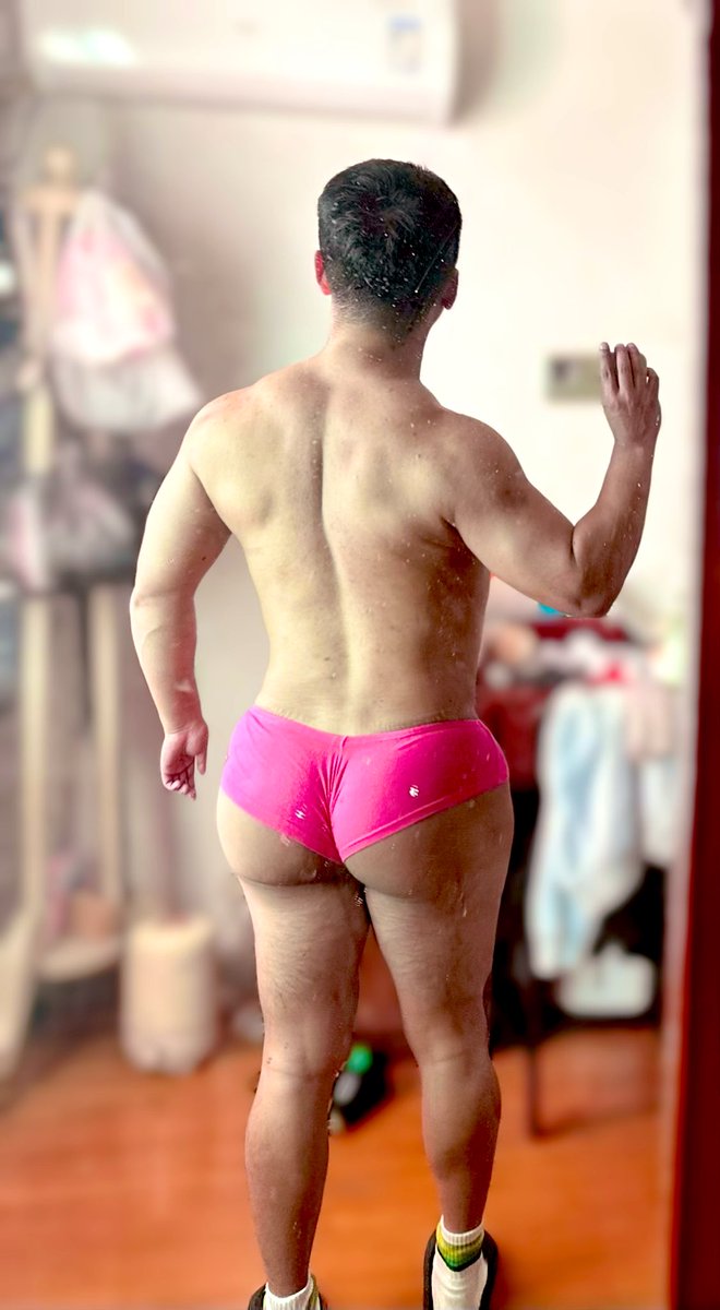 最近锻炼看着还是有点满意的😂