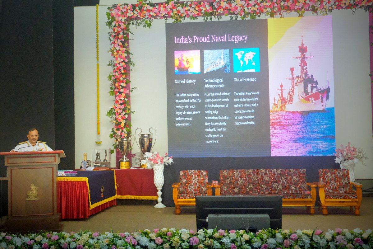 sainik_satara's tweet photo. The Chief Guest in his address congratulated the Officers,staff &amp; cadets for the wonderful achievements in the AY 2023-24 &amp; wished them all success in the future. The admiral also gave a presentation on 'Career options in the Indian Navy' with special emphasis on Submarine Arm. https://t.co/aYWv4wD9se