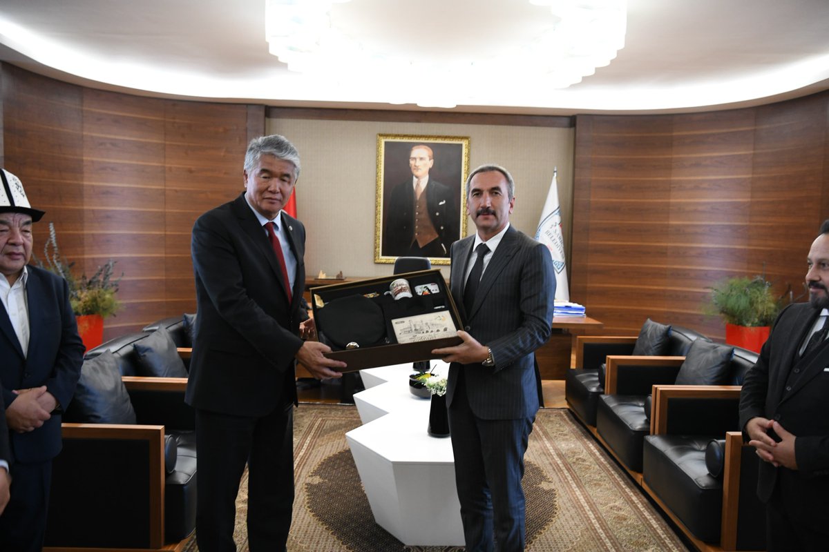 turksoyorg's tweet photo. TÜRKSOY’un yayımladığı Korbaşı adlı kitabın tanıtım toplantısı Adana’da yapıldı. https://t.co/JLaJxxWGPI