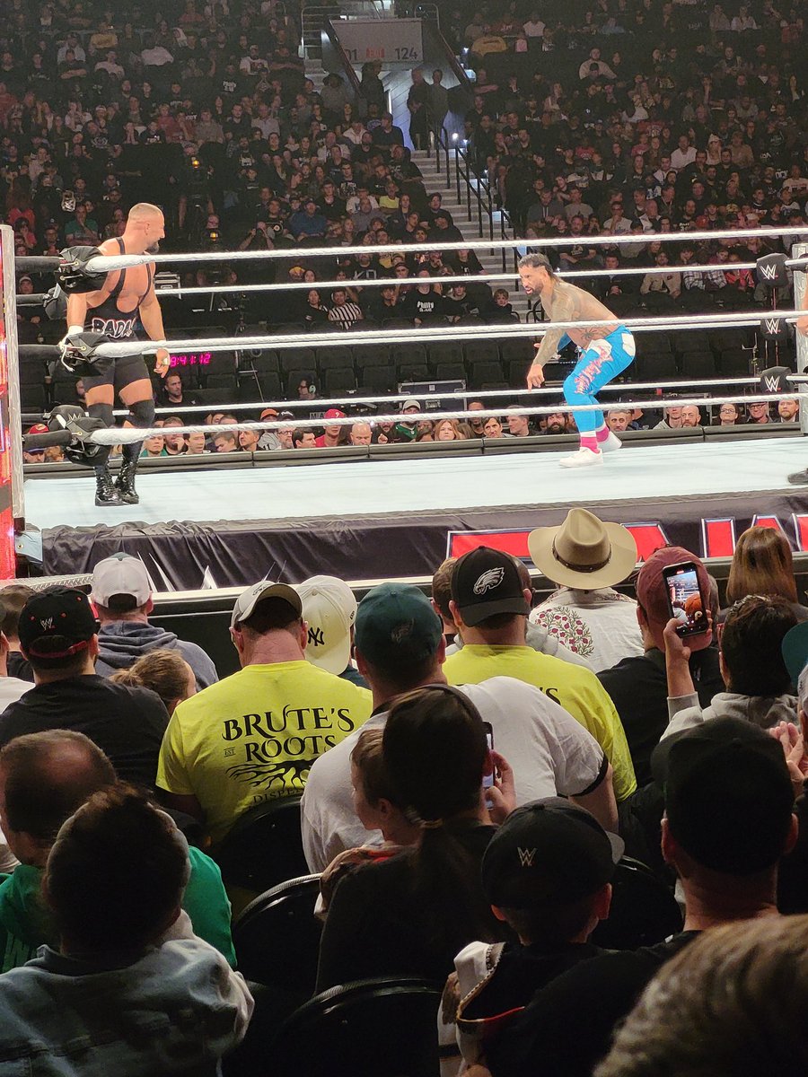 Jay_Pistol's tweet photo. Had a blast seeing @CodyRhodes on Monday night raw https://t.co/PUpQisSxhE