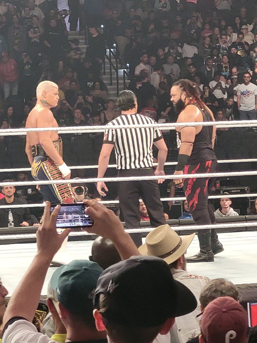 Jay_Pistol's tweet photo. Had a blast seeing @CodyRhodes on Monday night raw https://t.co/PUpQisSxhE