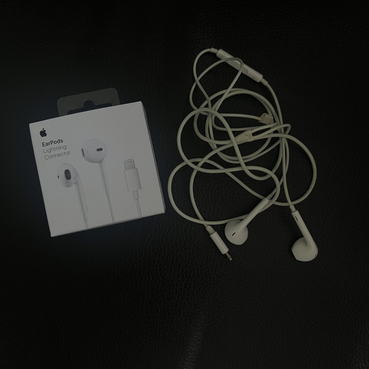 jpbtter's tweet photo. ส่งต่อหูฟังไอโฟน (used) 440.- รส
ขายต่อเพราะจะเปลี่ยนค่า

#ส่งต่อหูฟัง #ส่งต่อหูฟังไอโฟน #ไอโฟนมือสอง #ส่งต่อแอร์พอด #ส่งต่อairpods https://t.co/R056axe9jQ