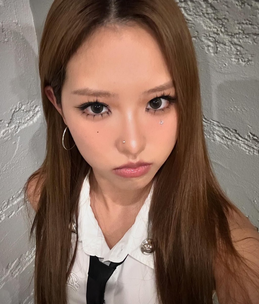 orrery_nim's tweet photo. Hyeju Instagram post https://t.co/oTxULLIBz8