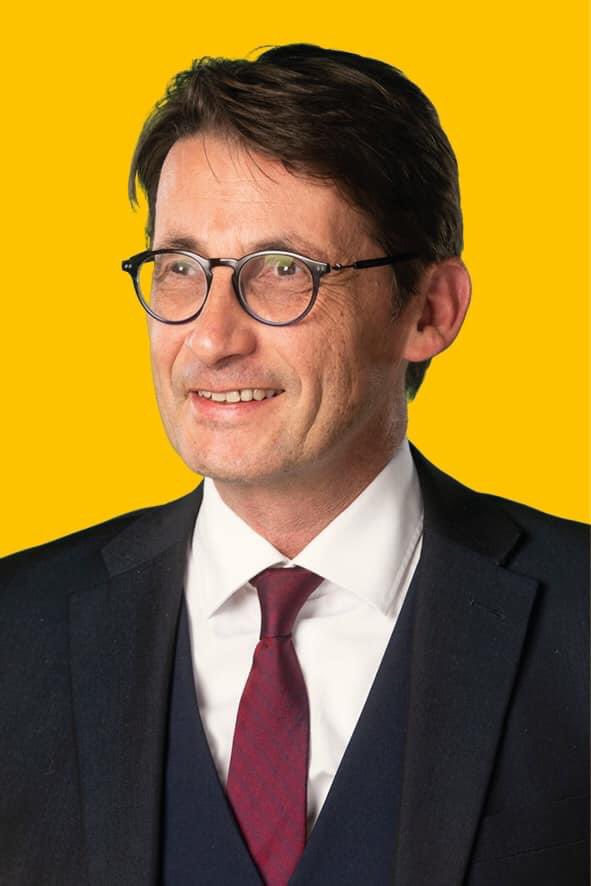 🎂 Nous souhaitons un très bel anniversaire à <a href="/FranckPia/">Franck Pia</a> ! 🎉 
Belle journée d’anniversaire Monsieur le Maire ! 🥳