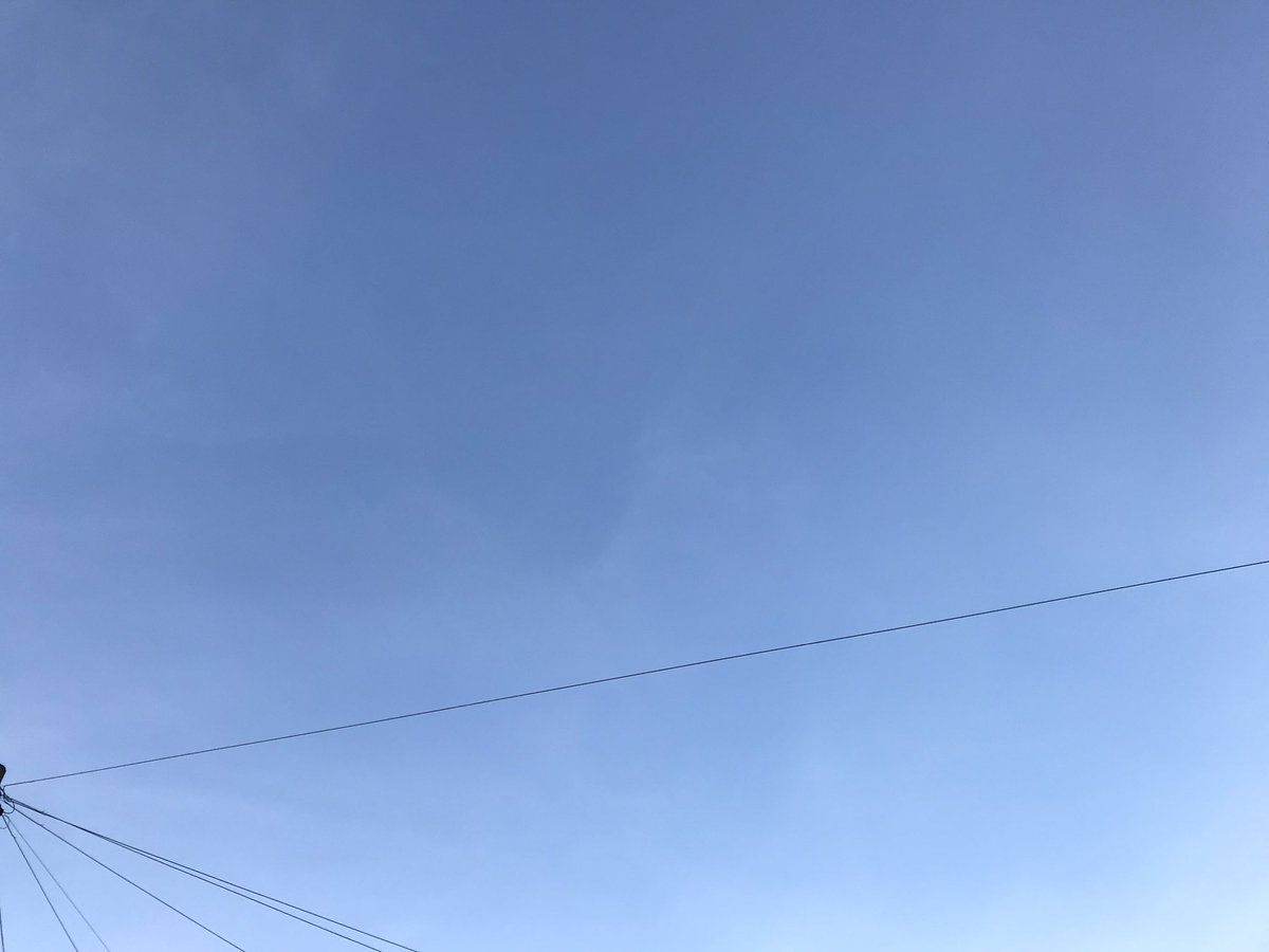 rishiisabell's tweet photo. Yesterday afternoon. Only spraying in front of the sun. To the north the skies were pretty much clear (pic 2) and pic 3 planes with contrails that dissipate amongst the sky full of chemtrail planes. #Geoengineering #solarradiationmanagement #Chemtrails #JetClouds https://t.co/eqpTmSycUi