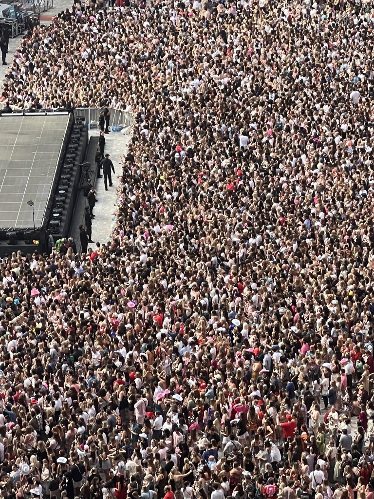 Taylor Swift before          Taylor Swift after
your opinion                       your opinion