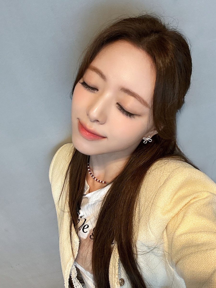 [ #와진짜세상에이런일이 ]
있지들을 놀라게 한 일이 있다..?! 👀
오늘 밤 9시, SBS에서 본방사수해요! ✨

#ITZY #MIDZY <a href="/ITZYofficial/">ITZY</a>
#RYUJIN #류진
#YUNA #유나
#ITZY_GOLD