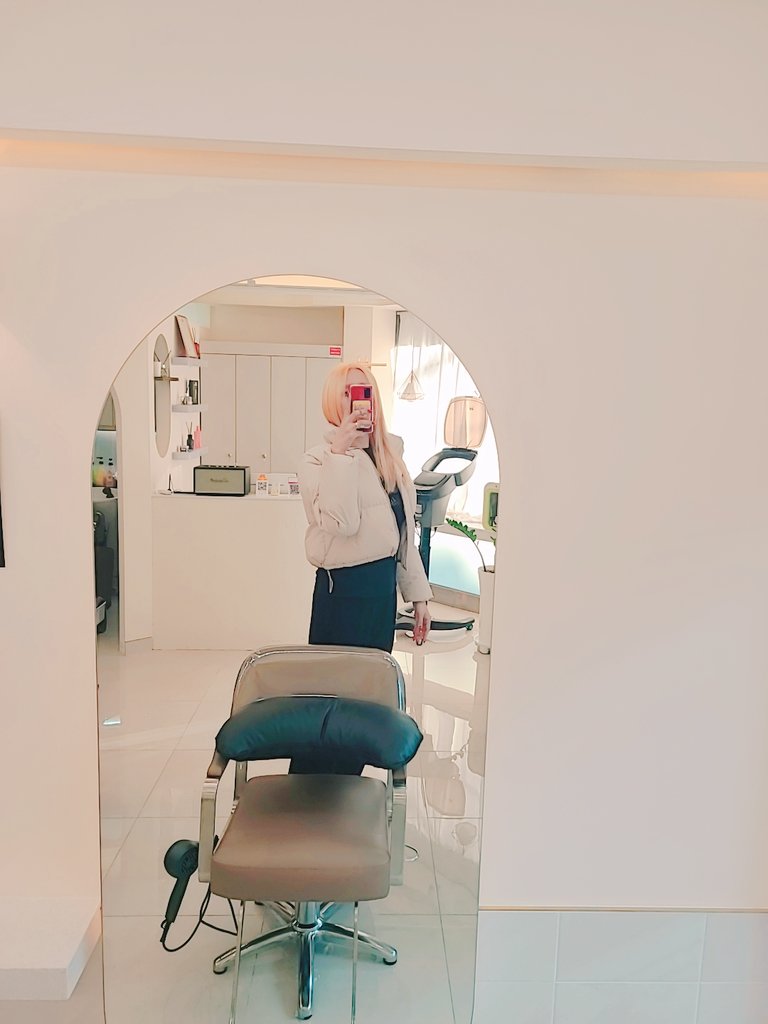 탈색하구 나서 모나리자가 된 나 ❤️