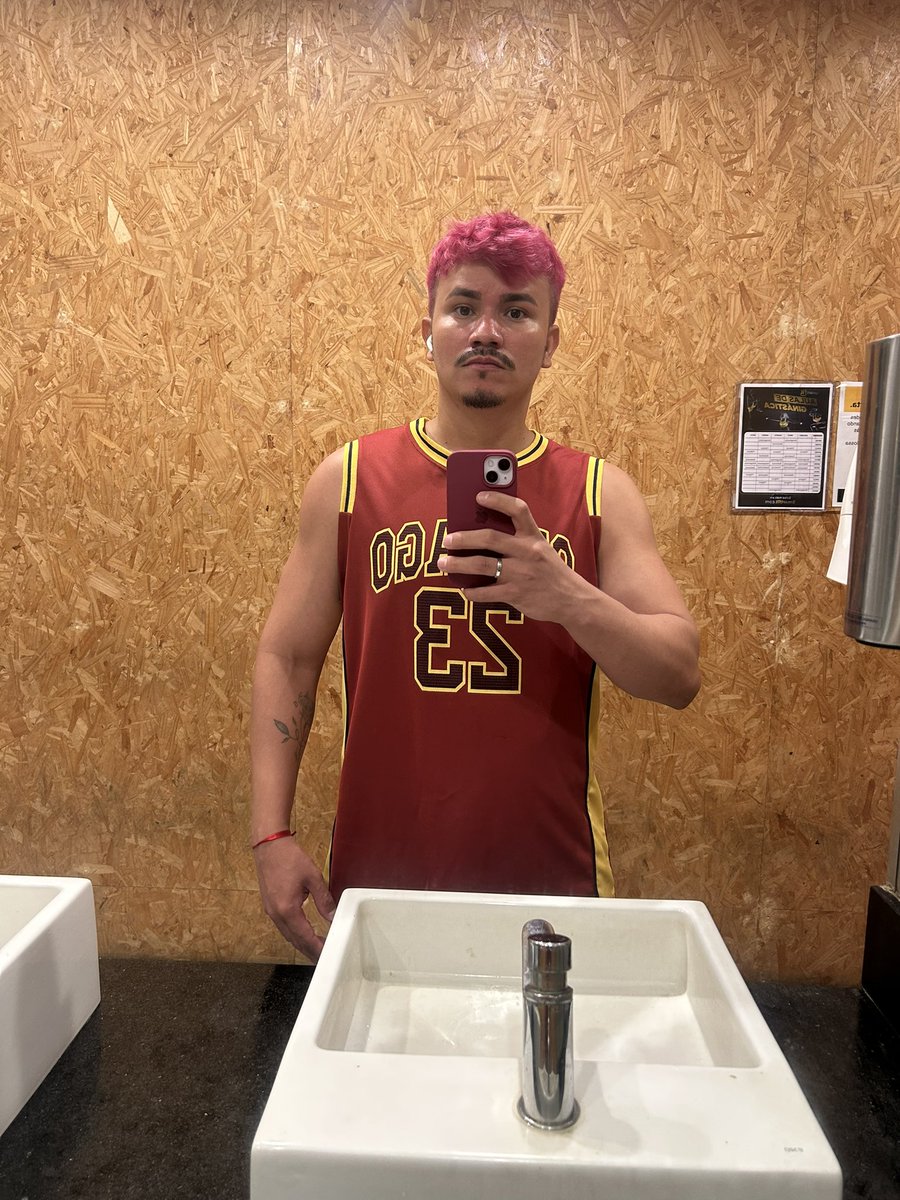 ericnilo__'s tweet image. 💪🏻🤭