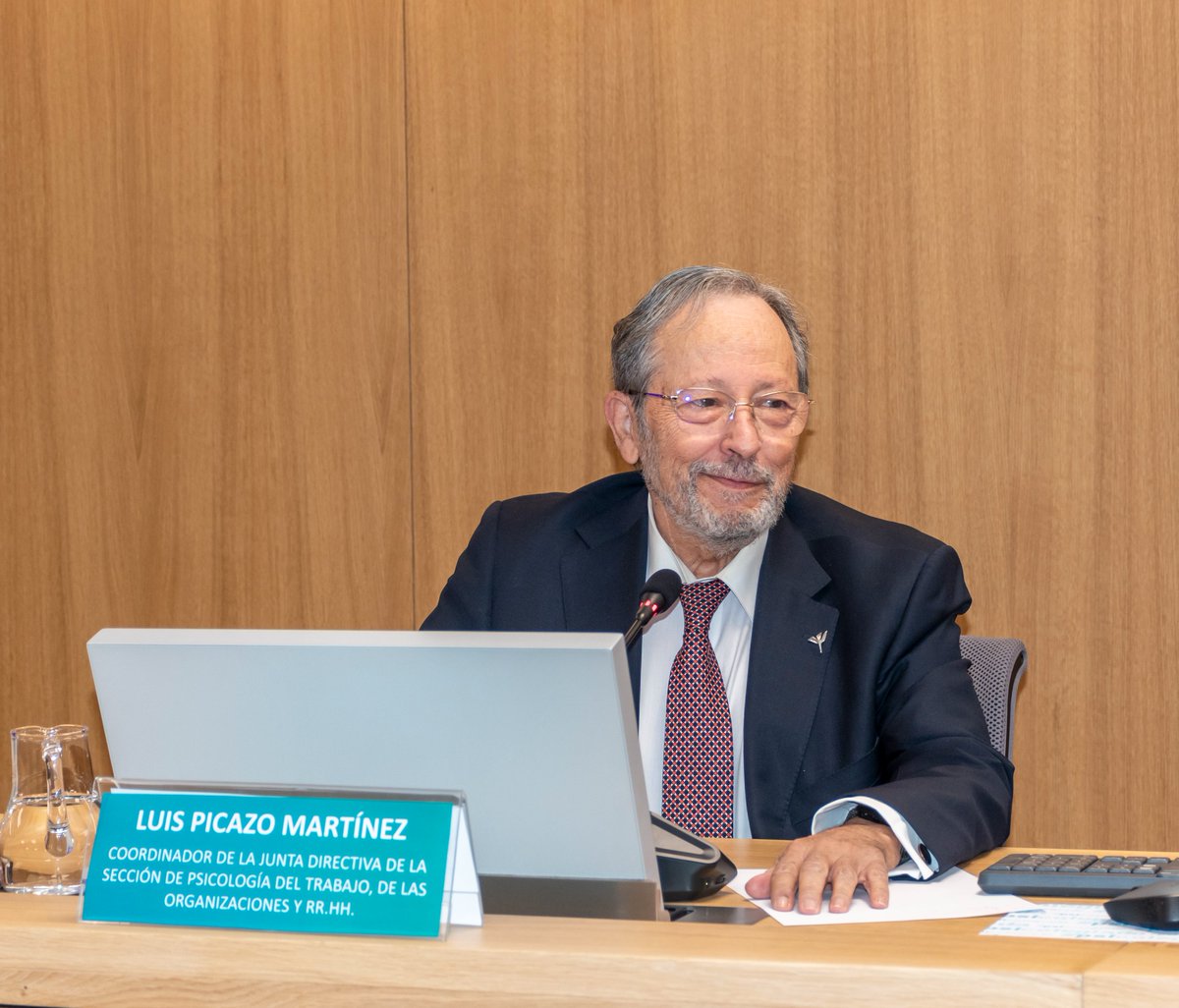 Colegio Oficial de la Psicología de Madrid tweet media