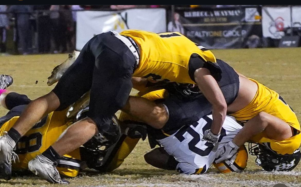 Let's GO <a href="/RHHSFootball/">Richmond Hill FB</a>  and #92 <a href="/ChristmanTad/">Tad Christman</a> 
Ranked #2 in AAAAAA Region 1 for Sacks‼️
Last game v. Valdosta (then undefeated, 7-0) garnered:
6 Tackles (2 TFL)
1 Sack (1 Strip Sack)
2 Hurries