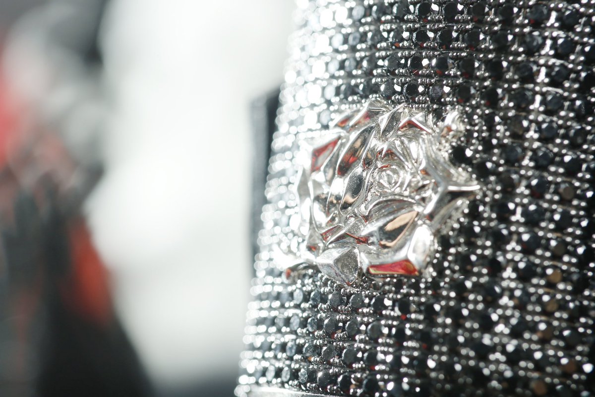 Rikimeow_mic's tweet photo. 🍓𝑯𝒂𝒏𝒅𝒉𝒆𝒍𝒅 𝑴𝒊𝒄𝒓𝒐𝒑𝒉𝒐𝒏𝒆 𝑼𝒑𝒅𝒂𝒕𝒆🍓
🐱A Closer Look at the Handheld Microphone

We are delighted to share that Ricky has received the handheld microphone, and it has quickly become his favorite!

#리키 #RICKY #沈泉锐 #リッキー #ZB1 #ZEROBASEONE https://t.co/IoXheM8ykp