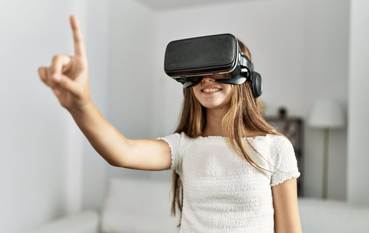Online + VR = Next-Level Career Connected Learning 🎯 Are you ready to elevate your school’s curriculum? Our online and VR learning platform delivers mastery-based CTE experiences for middle &amp; high school students. 🚀 Request a 15-min demo today: meetings.hubspot.com/jeffrey-katzman