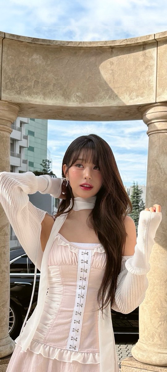 AKAone_'s tweet photo. #장원영 #원영 #ウォニョン #WONYOUNG #아이브 #IVE #배경화면 #Wallpaper #LockScreen 
Wonyoung 241023 IG Wallpaper https://t.co/tDsqiWOcKj